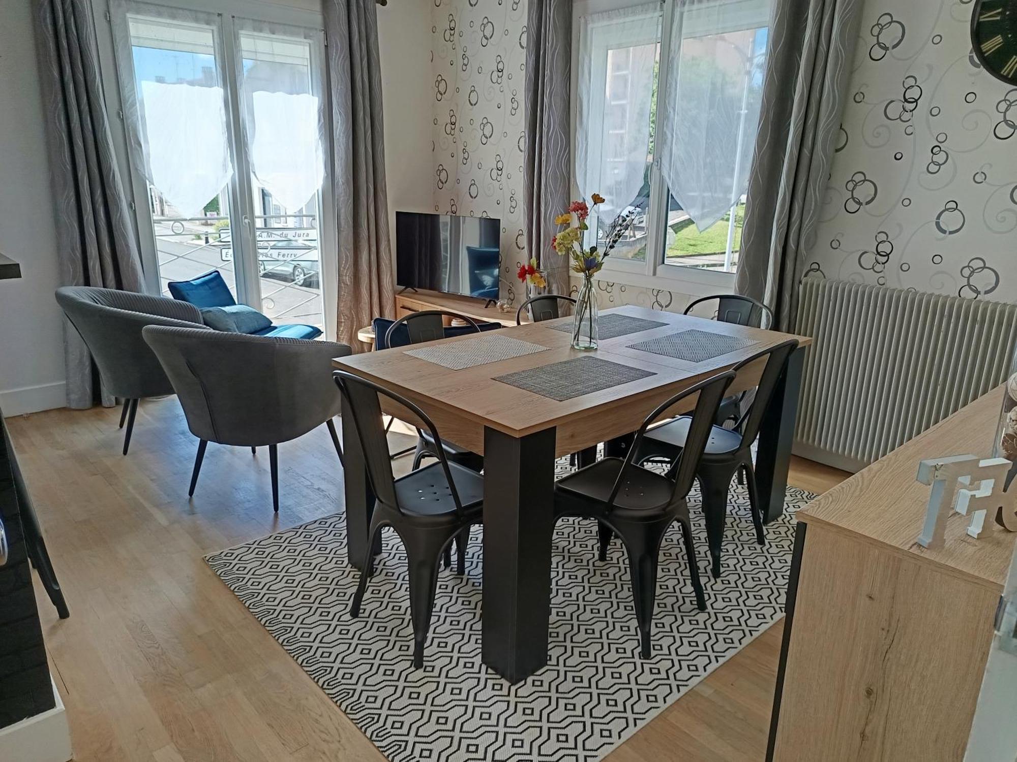 Maison De Ville 70M² Champagnole Dış mekan fotoğraf